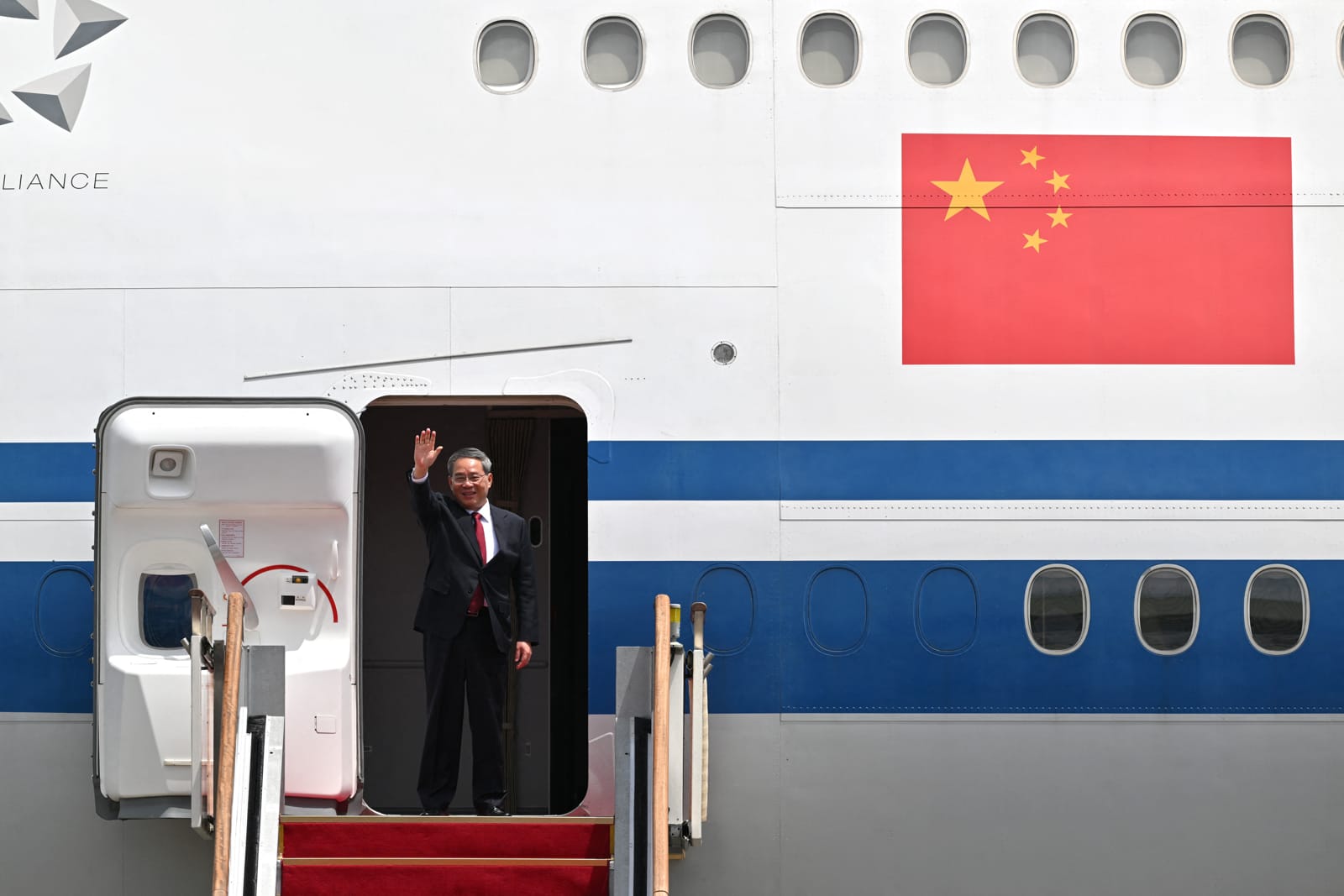Who is Chinese Prime Minister Li Qiang?