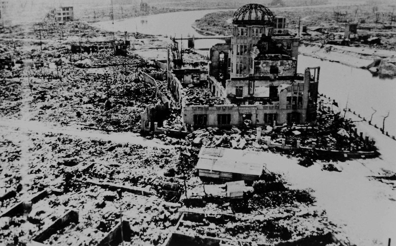 nuclear bomb japan 1945