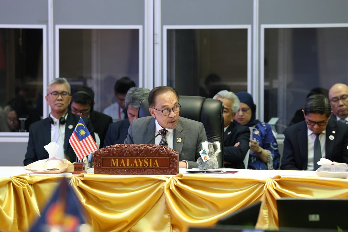 Anwar Ibrahim last week addressing the closing ceremony of the ASEAN summit in Vientiane (ASEAN Secretariat)