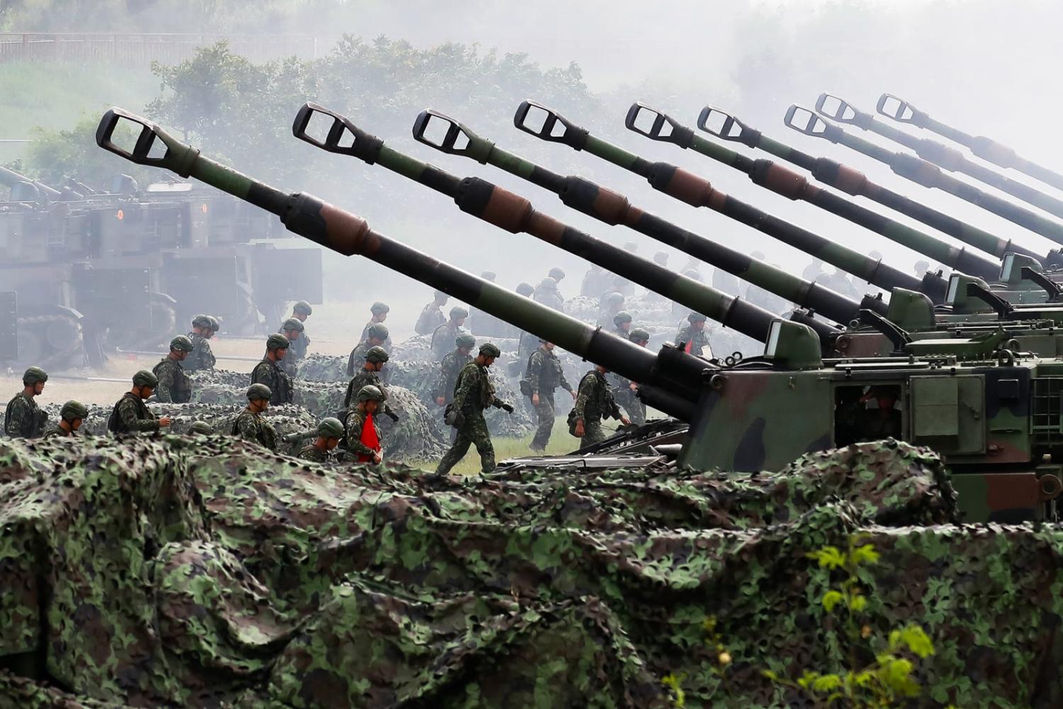 Live-ammunition artillery training last month by Taiwanese troops, featuring M109 American self-propelled howitzers at a coastal area in Taichung, Taiwan (Daniel Ceng/Anadolu via Getty Images)